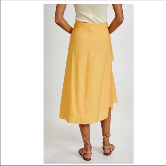 Vince Asymmetrical Yellow Skirt - Picture 5 of 7